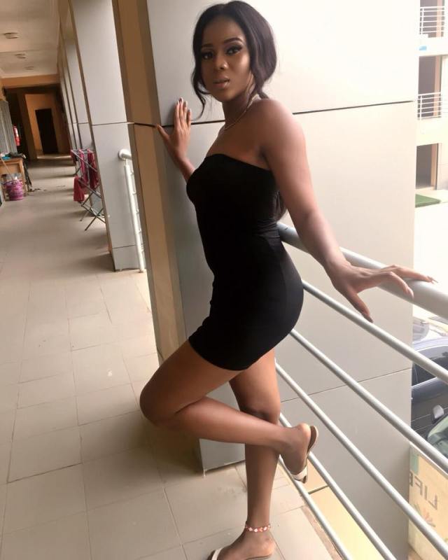 Nigerian Lady declares herself Commisioner of Slay queens and sexiness