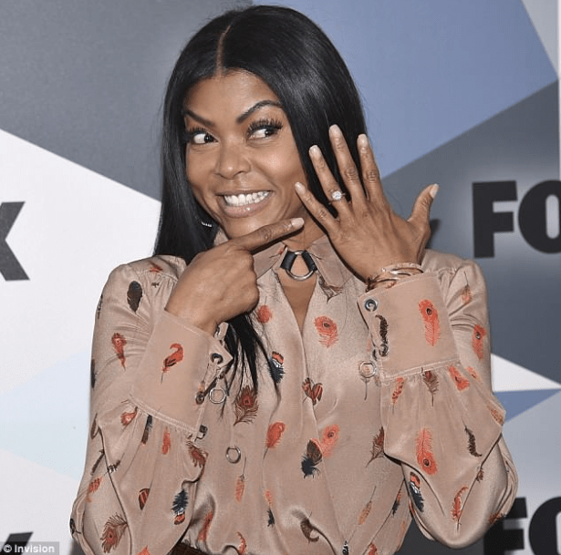 Hollywood actress, Taraji P Henson shows off her engagement ring (Photos)