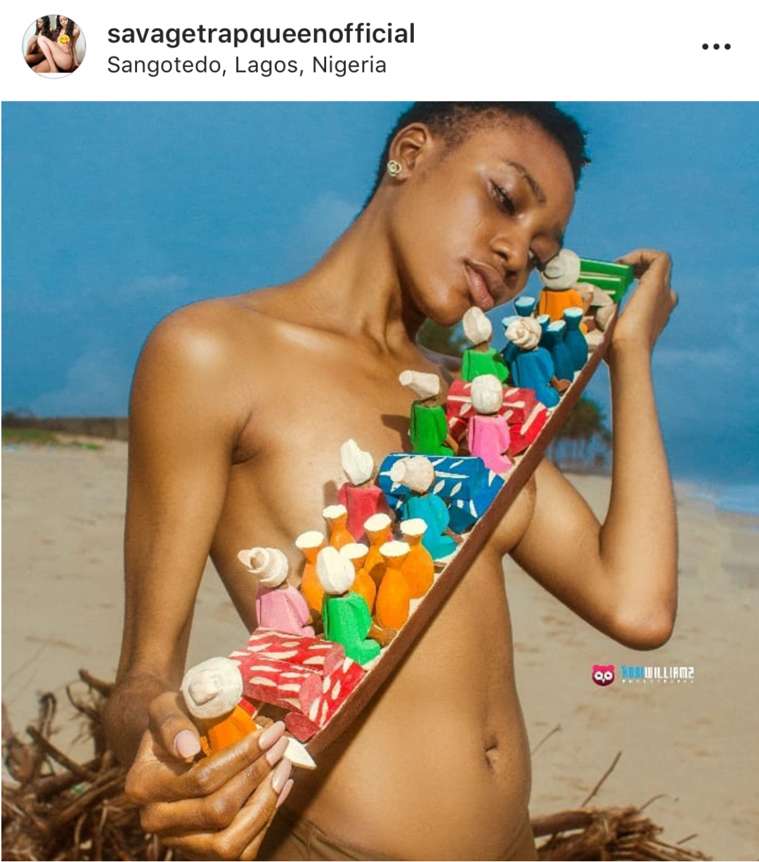 New makeup photos of Nigerian P0rn star Savage Trap Queen as she teases fans with bra photos