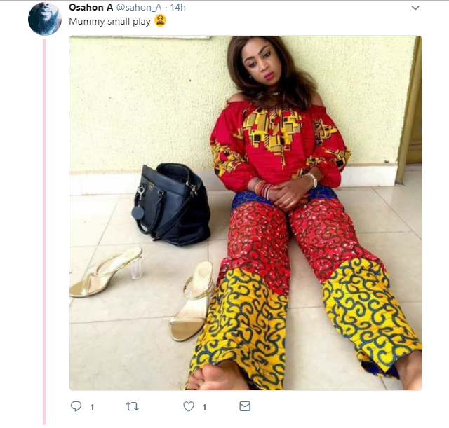 Busty Nigerian lady pops eyes with her massive Br£asts on Twitter (Photos)