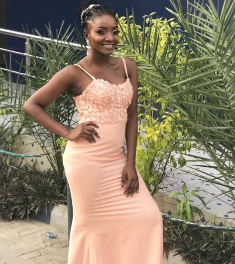 More photos from the wedding of Simi's 60-year-old mum