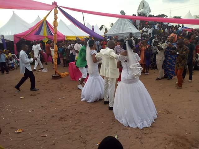 More Photos From Wedding In Abia Where One Man Married Two Wives The Same Day.