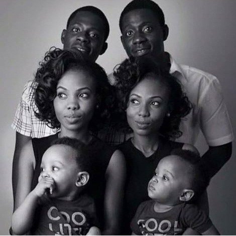 Adorable photo of twins who got married to twins and gave birth together