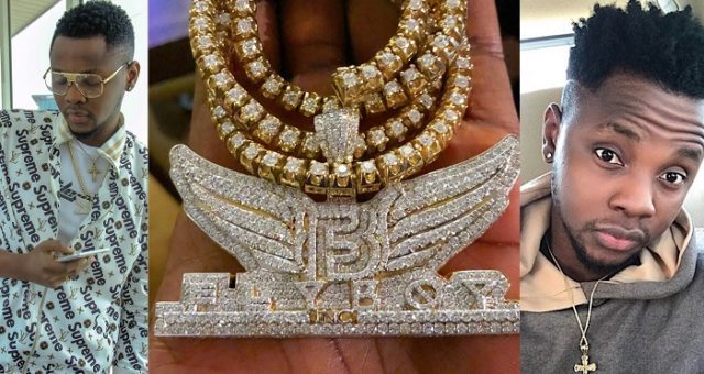 Singer, Kiss Daniel flaunts his new diamond encrusted chain worth N14Million (Photos)