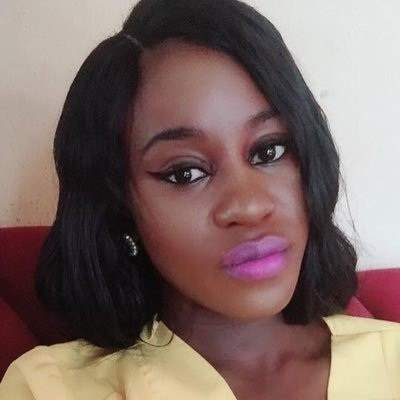 Lady turns down 2 jobs because of boyfriend's plans, gets shocking response