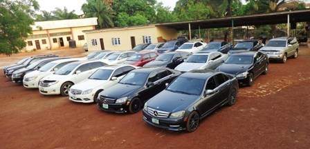 EFCC arrests 37 yahoo boys in Imo state, 25 exotic cars seized