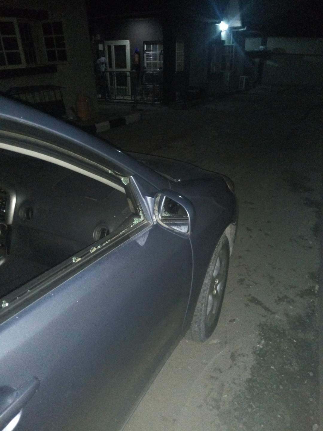 Lady narrowly escapes death after robbers shot at her car on Eko bridge