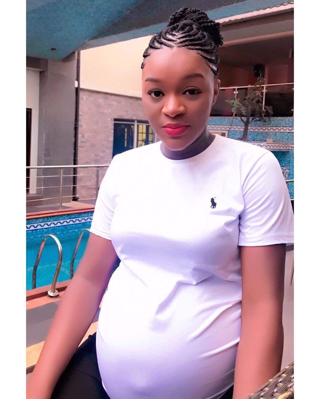 Actress, Chache Eke-Faani flaunts post baby bod (Photos)