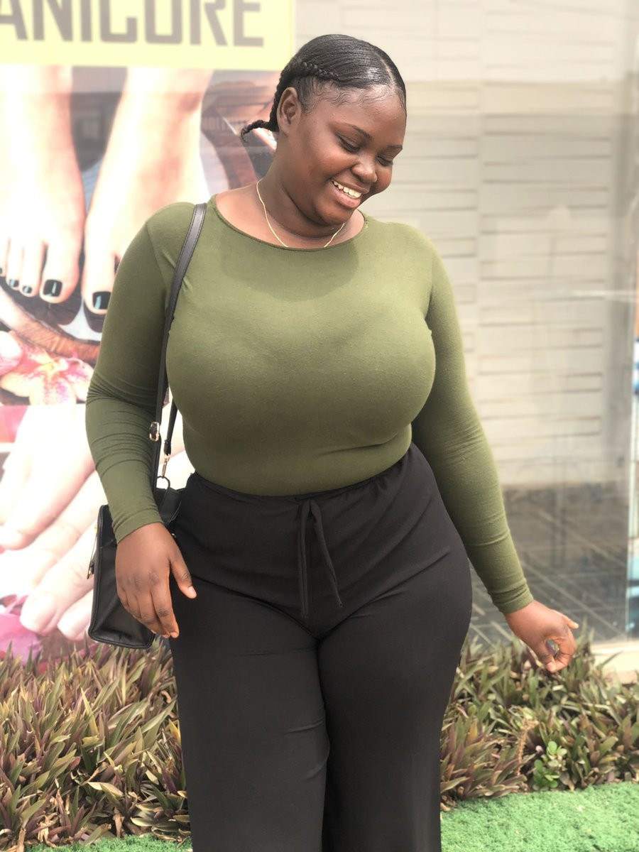 Busty Nigerian Lady Causes Stir With Her Ample Bosom Tells Men Shes All You Can Ever Need 