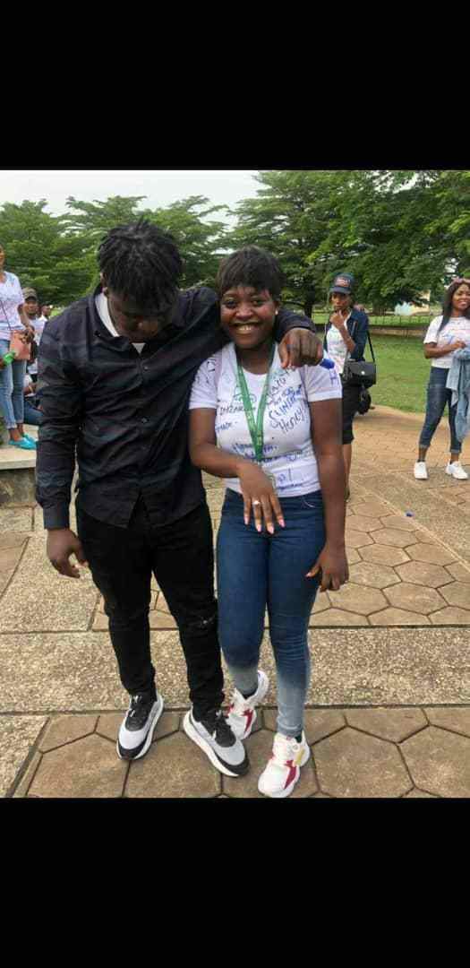 FUNAAB finalist gets proposed to by her boyfriend during her sign-out shenanigans (Video)