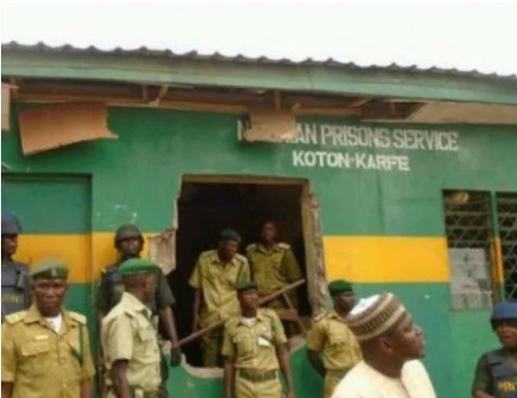 Nigerian Prison Service Sacks 8 Warders For Smuggling Marijuana To Inmates