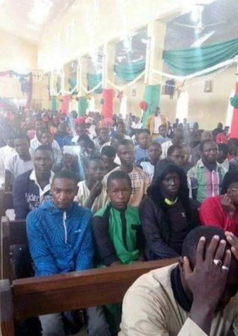 Photos: Shiites Muslim Visit Churches To Celebrate Christmas With Christians In Kaduna