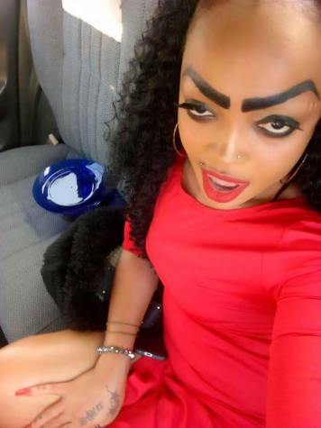 Slay Queen Shows Off Her Makeup, And It's On 'Fleek'! (Photos)