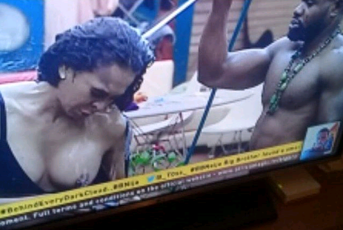 Big Brother Naija: TBoss Bares Her B00bs Again As Kemen Rinses Her Body (Se...