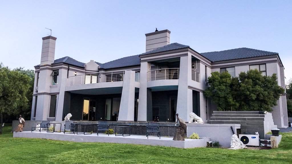 South African Rapper, Cassper Nyovest Shares Photo of his Massive New Home