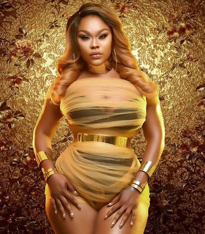 Curvy Actress, Daniella Okeke Celebrates Her 31st Birthday