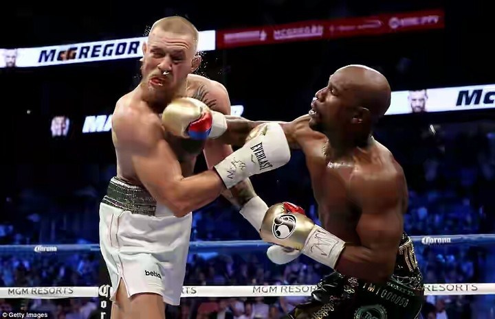 Moment Mayweather Won As He Knocked Out Mcgregor In The 10th Round