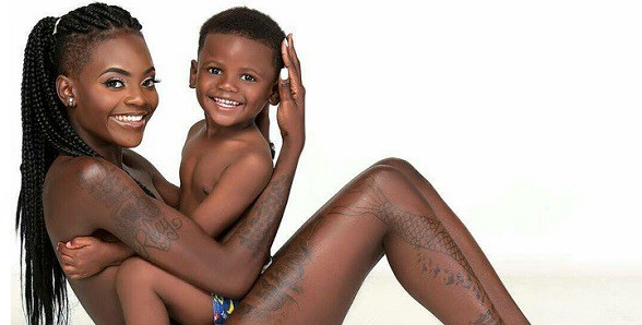 Mother Goes N*ked For Son's 4-Year-Old Birthday Photo Shoot