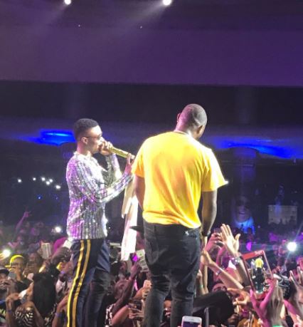 'I love you bro' - Davido reacts to Wizkid bringing him out on stage at his concert... Wizkid replies!