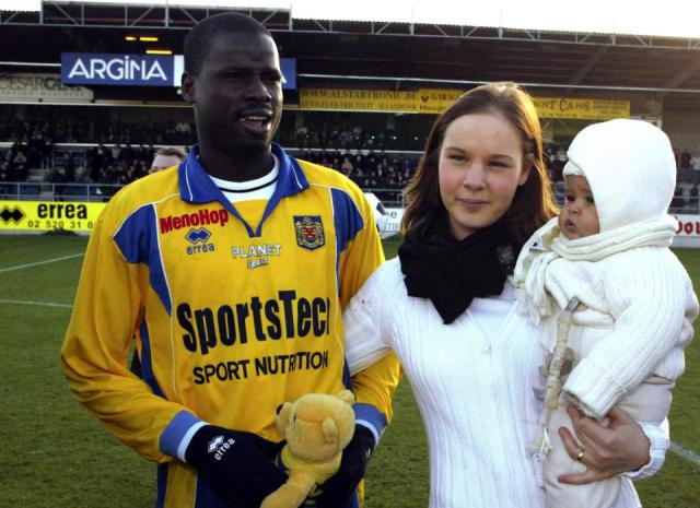 Galatasaray to employ Emmanuel Eboue after loosing his wealth to his divorced wife