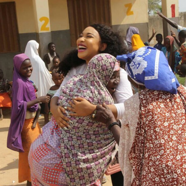 Tonto Dikeh All Smiles As She Visits Physically Challenged People In Abuja.