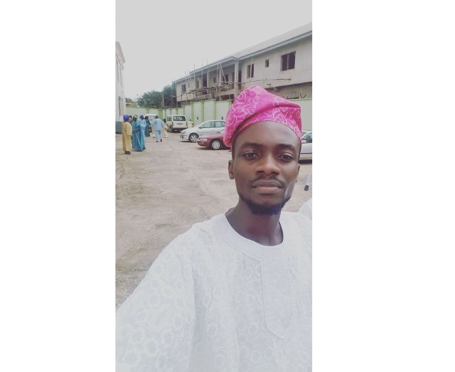 This Nigerian man is searching for a s£x mate on Social Media
