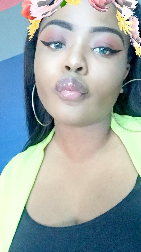 Nigeria lady brags about winning most kissable lips and most endowed at her school prom