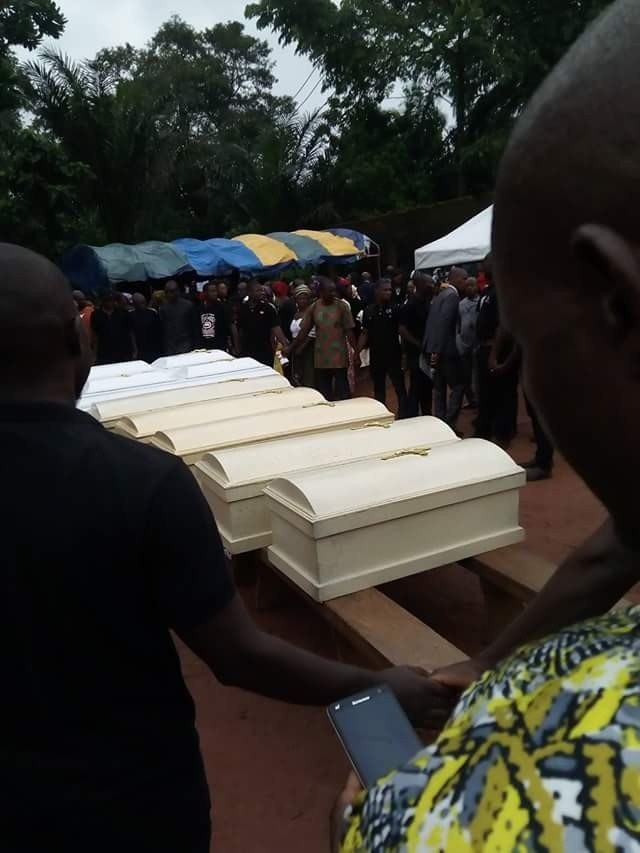 Redeemed Church pastor, his wife and five children killed in fatal accident, laid to rest amidst tears