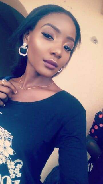 Meet Nigerian Lady who looks exactly like Singer, Simi