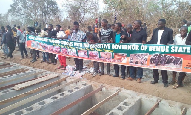 Photos from the mass burial fir the 75 victims of the Fulani herdsmen attack in Benue