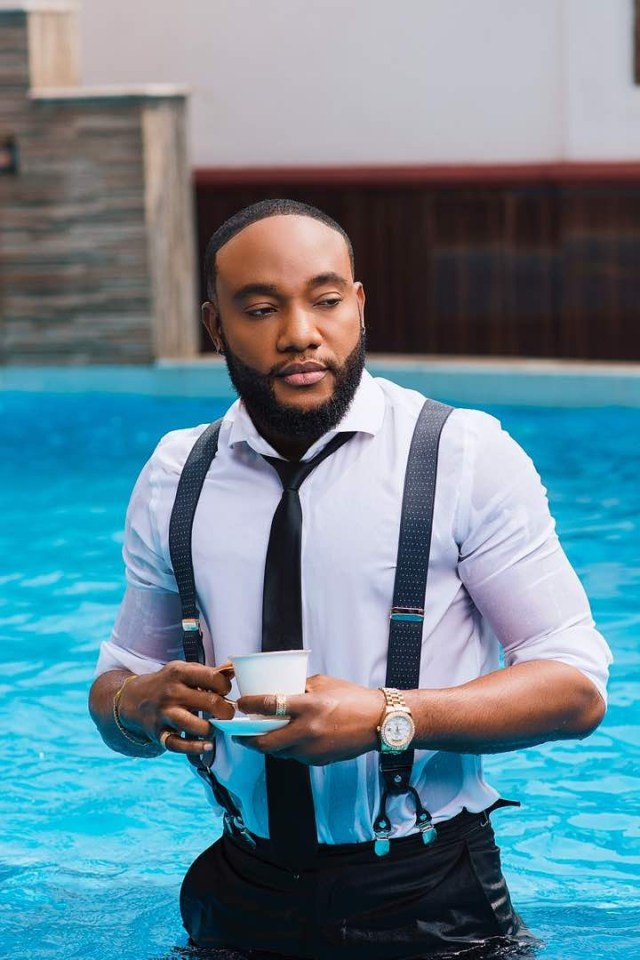 Kcee cuts off his signature dreads, rocks clean haircut