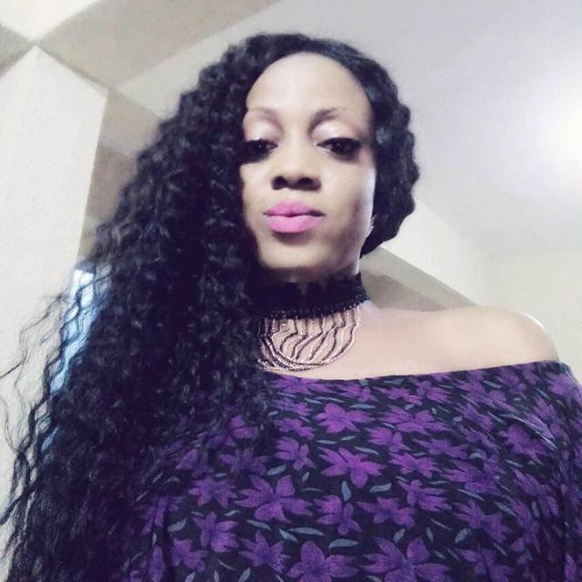 Nigerian Lady attempts suicide after her boyfriend broke up with her, leaves note