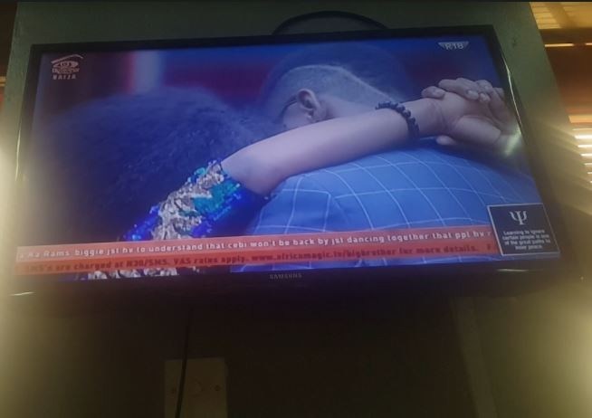 #BBNaija: Emotional Cee-C breaks down in tears, kisses Tobi (Video)