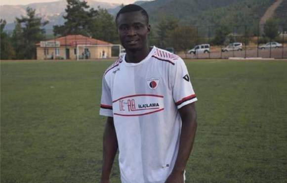 Nigerian Footballer Reportedly Dies Of Heart Attack During Match In Turkey