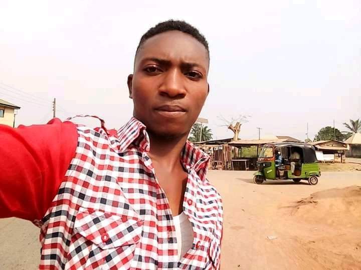 Young man allegedly shot dead by trigger-happy police officer in Umuahia (photos)