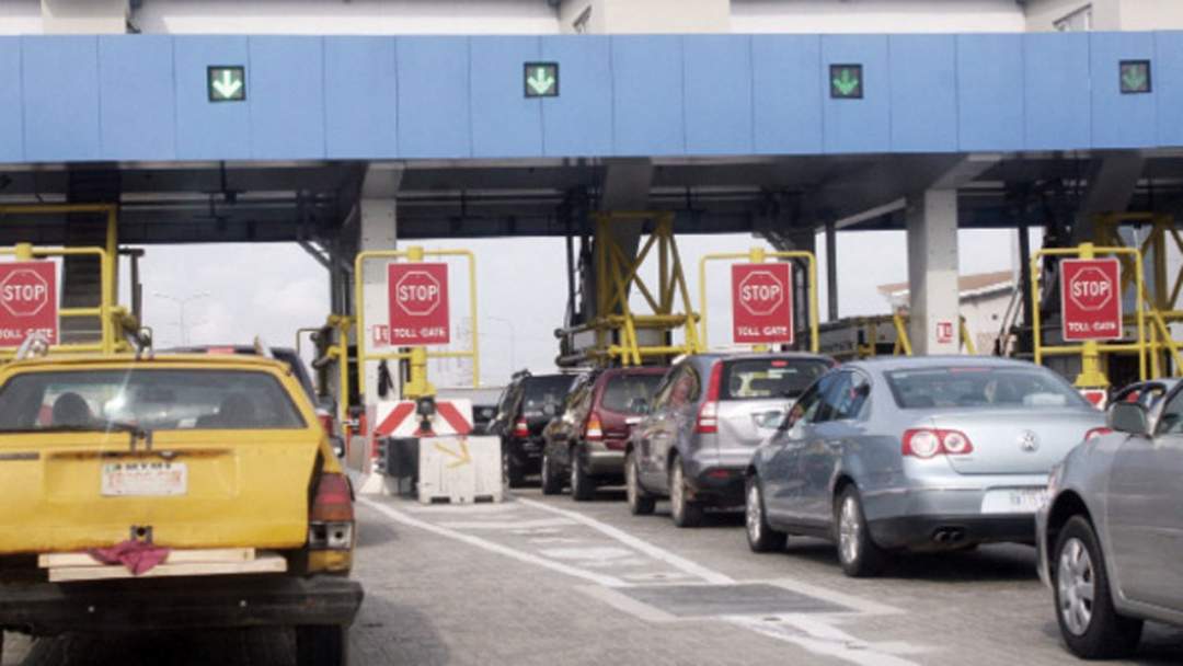 18 Lekki toll collectors arrested for alleged fraud