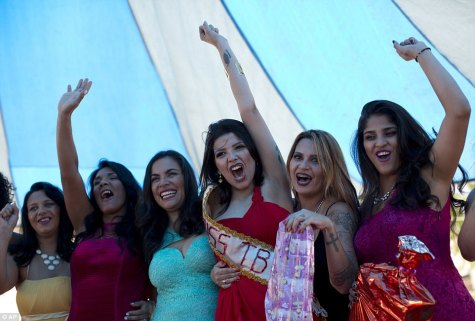 Brazil's Most Dangerous Female Criminals Hold Beauty Pageant (Photos)