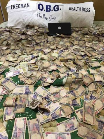 Photos: Billionaire Nigerian Big Boy In Search Of A Babymama Ready To Give Her N5Million Cash And A N3M Car Photos: Billionaire Nigerian Big Boy In Search Of A Babymama Ready To Give Her N5Million Cash And A N3M Car