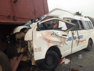 Fatal Accident Along Lagos-Benin Expressway Claims The Lives Of All Passengers (Photos)