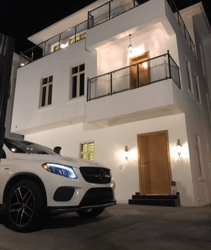Davido is ready to move into his Lekki Mansion!