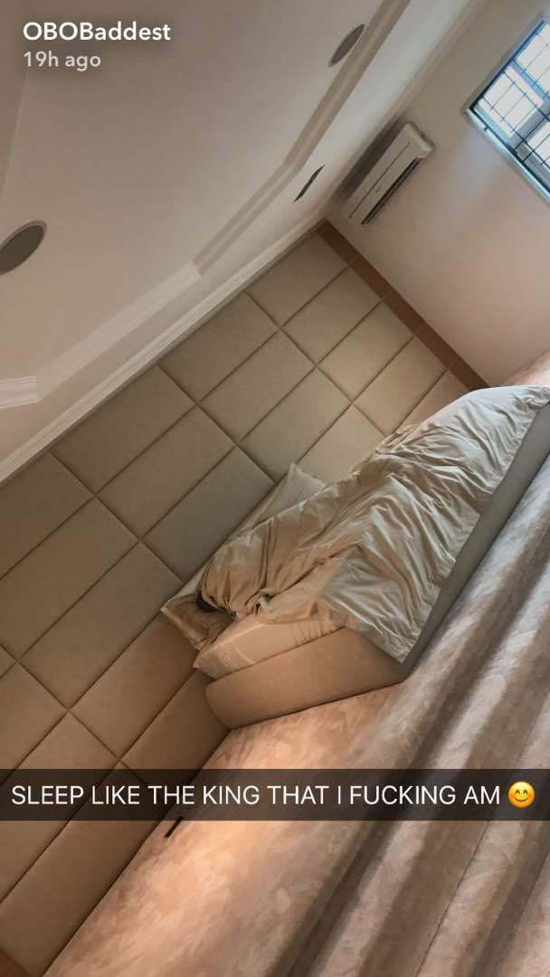 'Sleep like the King that i F-king am' - Davido says as he shows off his massive Bedroom