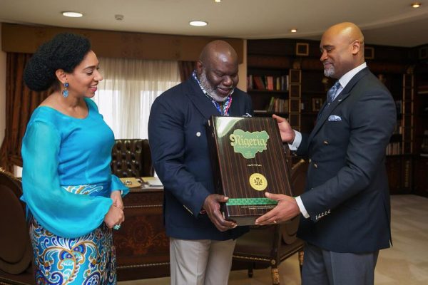 "Bishop TD Jakes Is A Nigerian" - Wife Of Senior Pastor of House On The Rock Church Reveals