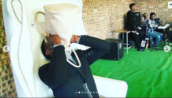 Nigerian Pastor Vomits 'Miracle money' During Service in South Africa