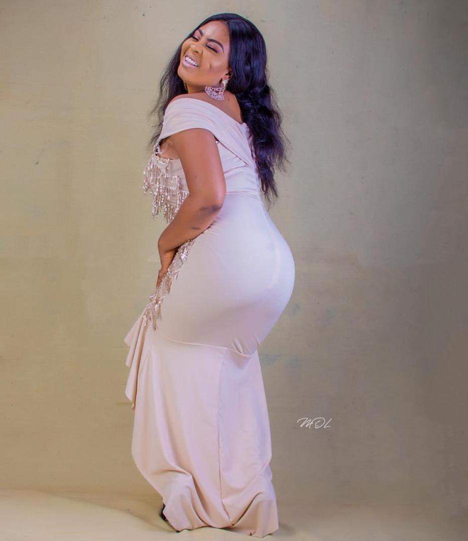 Bidemi Kosoko insists she's 21 as she celebrates her birthday with lovely photos