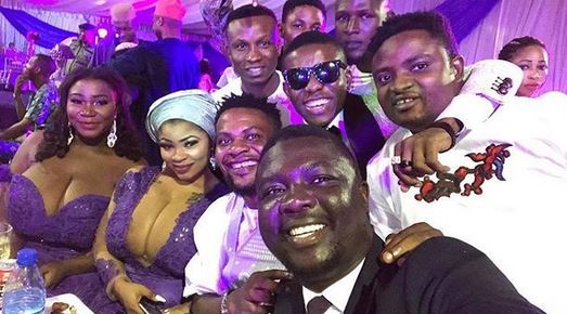 Seyilaw Takes Photo With Busty Ladies At Oritsefemi's Wedding And Gives It Funny Caption. (Photos)