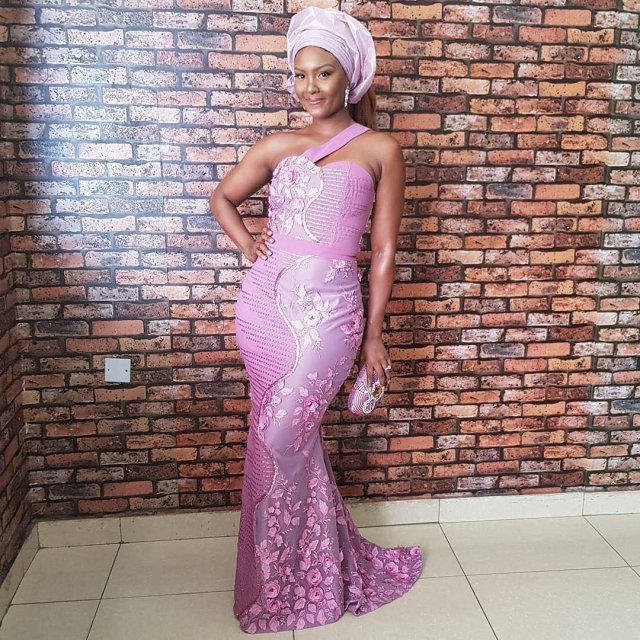 Photos of Guests At Adesua Etomi And Banky W's Traditional Wedding #BAAD2017