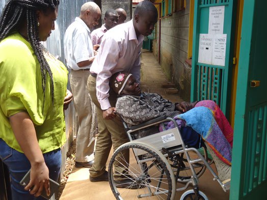 Ailing 73-year-old granny arrives court in wheelchair to divorce her husband of 55-years (Photos)