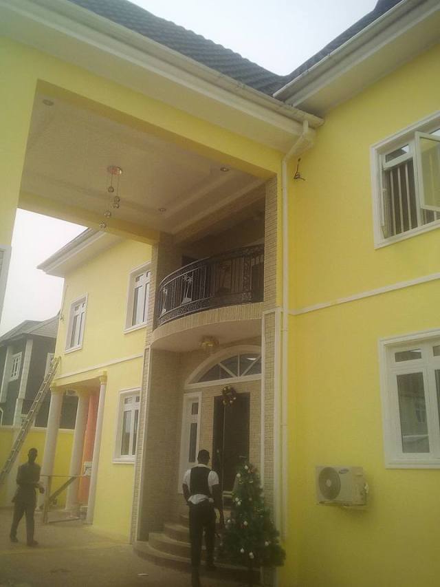 Tope Alabi dedicates and moves into newly completed mansion (photos)