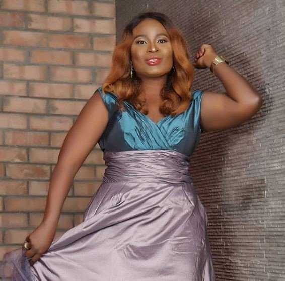 Nigerian singer, Essence shares lovely photos to mark her 40th birthday