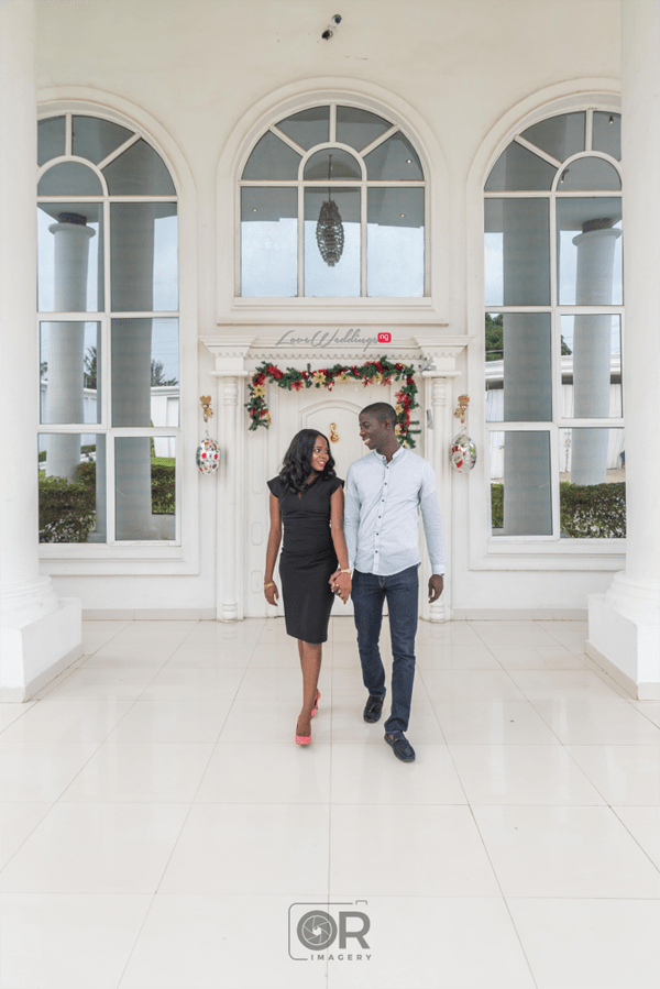 Nigerian guy proposes to his girlfriend of 15 years (photos)